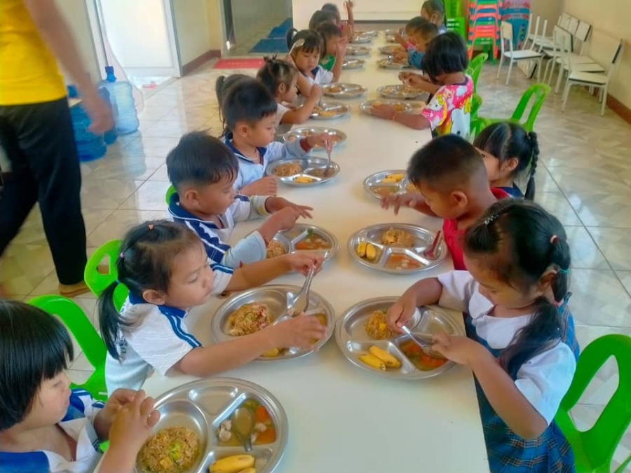 ประชาสัมพันธ์รายการอาหารกลางวันของศูนย์พัฒนาเด็กเล็กในองค์การบริหารส่วนตำบลนาดี ประจำสัปดาห์