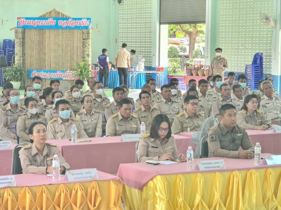 องค์การบริหารส่วนตำบลนาดี ร่วมประชุมมอบนโยบายและแนวทางปฏิบัติราชการให้กับหัวหน้าส่วนราชการ ผู้บริหารองค์กรปกครองส่วนท้องถิ่น ปลัดองค์กรปกครองส่วนท้องถิ่น กำนัน และผู้ใหญ่บ้าน ของผู้ว่าราชการจังหวัดอุบลราชธานี ณ หอประชุมอำเภอนาเยีย