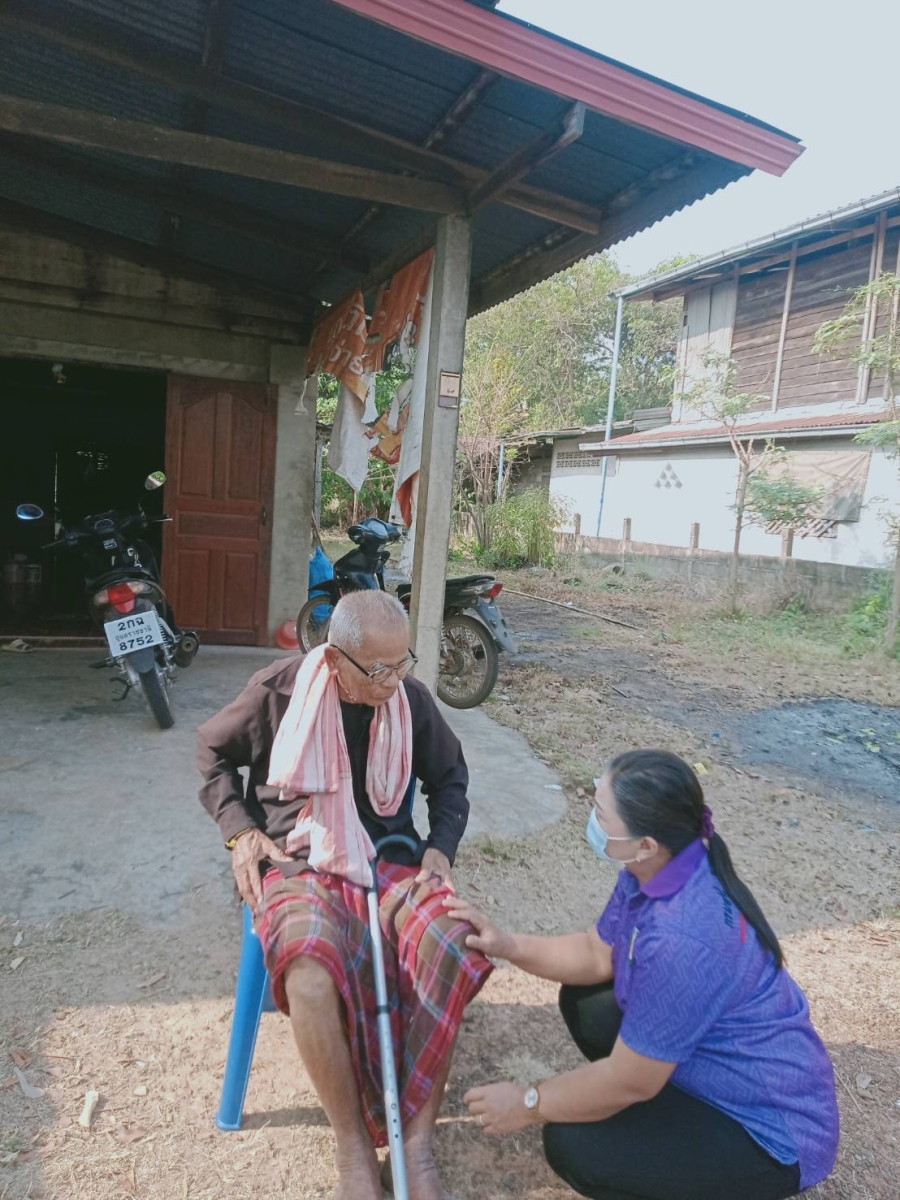 กองสวัสดิการสังคม ดำเนินการออกเยี่ยมผู้สูงอายุที่มีภาวะพึ่งพิง ในพื้นที่ตำบลนาดี ประจำเดือนกุมภาพันธ์ 2567